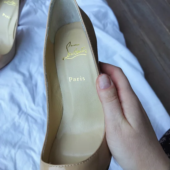 Christian Louboutin Nude Tan Patent Leather Stiletto Pump Heels Pointy Toe - Picture 11 of 14